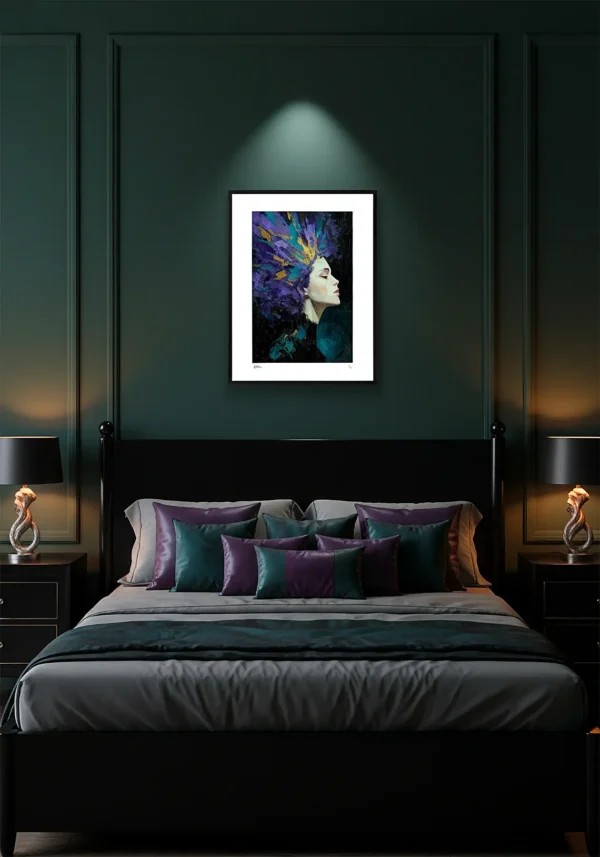 Retrato expresionista femenino de perfil con corona de pinceladas en violeta y oro sobre fondo oscuro — Oráculo, Colección PULSO · Umbra Studio